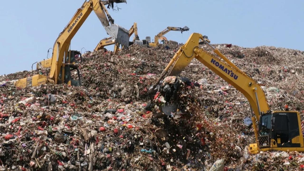Bukit Sampah Bantargebang