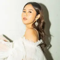 Nadin Amizah (Sumber: Instagram/cakecaine)