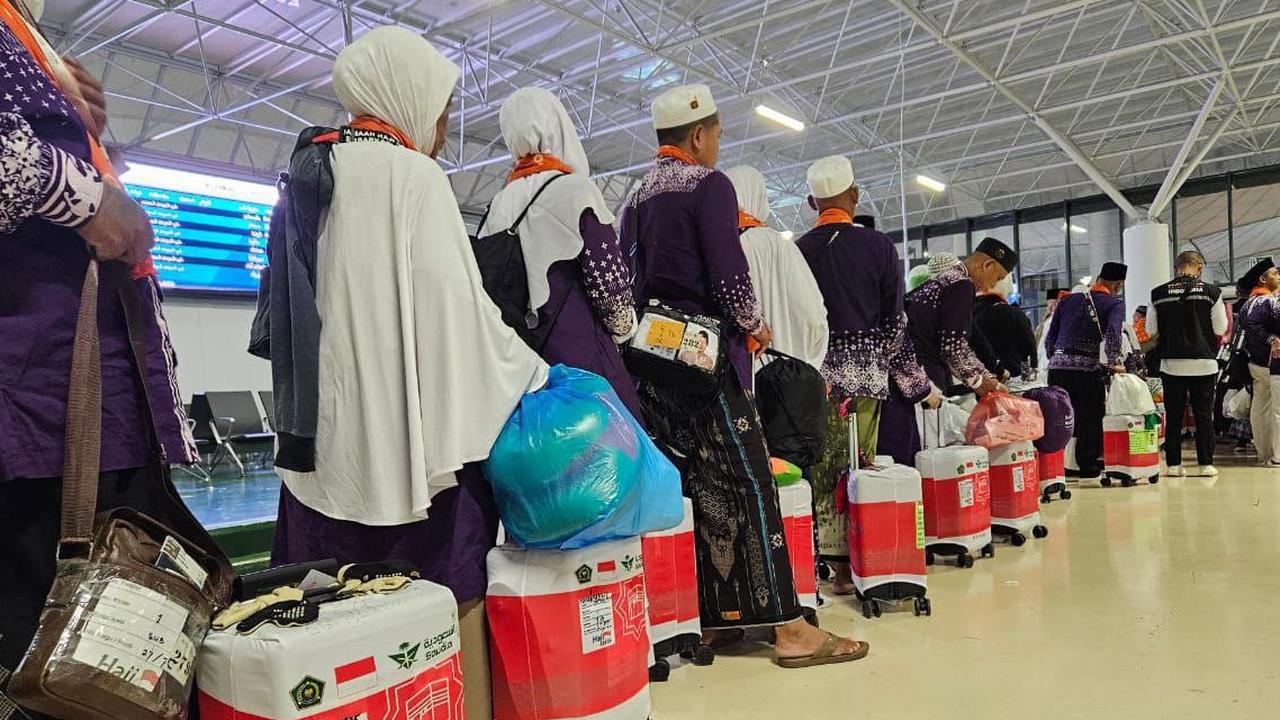 VIDEO: DPR Ungkap Banyak Jemaah Haji RI Ogah Dirawat di RS Arab: Dilayani Pakai Bahasa Tarzan!