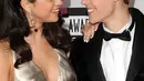 "Gaya rambut baru Selena Gomez begitu membuat Justin nostalgia ke zaman keduanya dekat dan pacaran, hal tersebut menjadi mellow untuk Justin," sambung sumber tersebut. (AFP/Bintang.com)