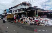 Fakta Mengejutkan: 60 Ton Sampah Per Hari! DLH Prioritaskan Penanganan Sampah Rejang Lebong dan Pencemaran Lingkungan