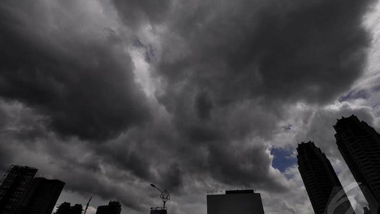 Prakiraan Cuaca Senin 15 Desember, Ada Potensi Hujan Lebat di Sumut dan Jatim