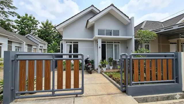 model pagar