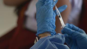 Syarat Perjalanan Usia 6-17 Kini Bebas Testing Asal Sudah Vaksinasi COVID-19 2 Dosis