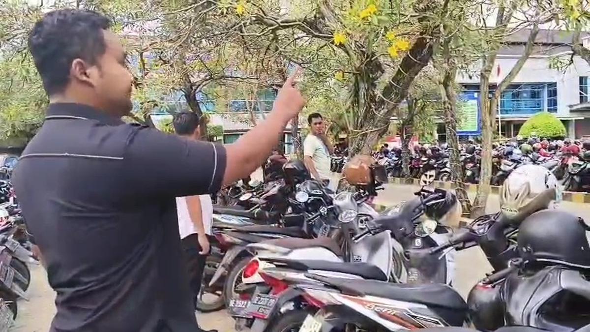Viral Polisi Adu Mulut dengan Debt Collector Terkait Penarik