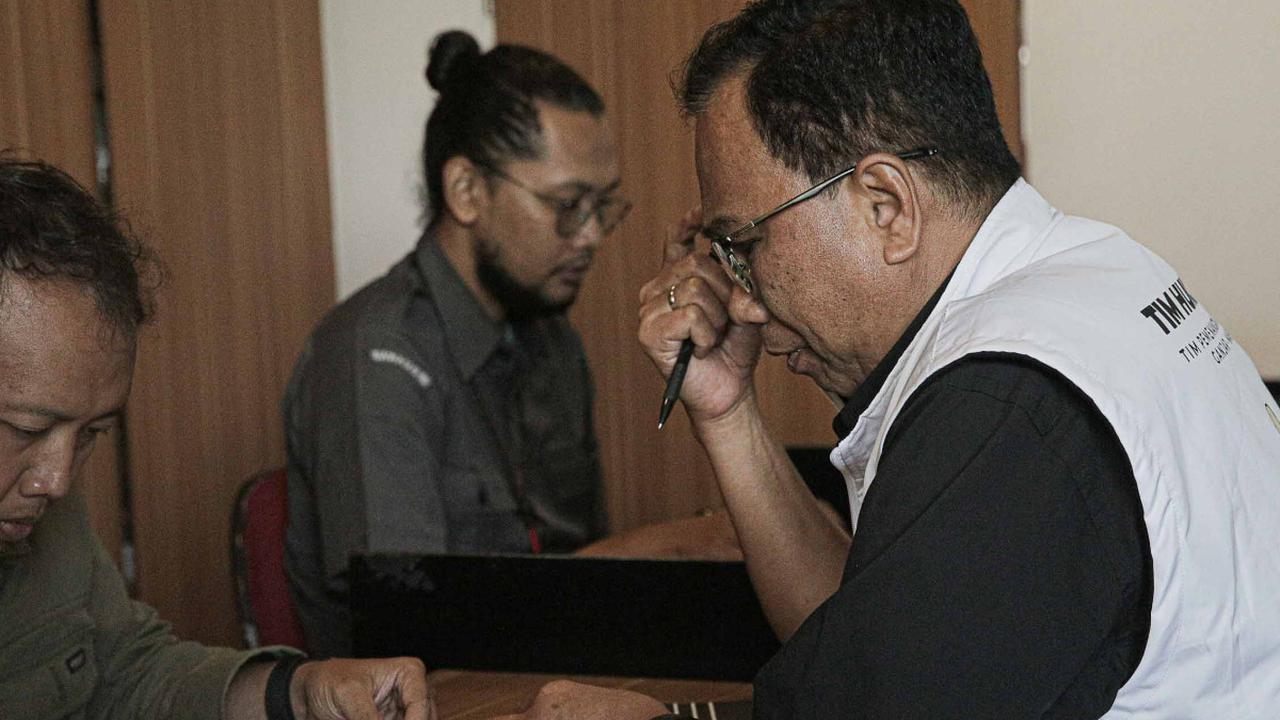 Advokasi Hukum dari Tim Pemenangan Nasional (TPN) Ganjar-Mahfud, Ifdhal Kasim bersama timnya menyambangi Gedung Bawaslu RI, Jakarta, Selasa (16/1/2024).