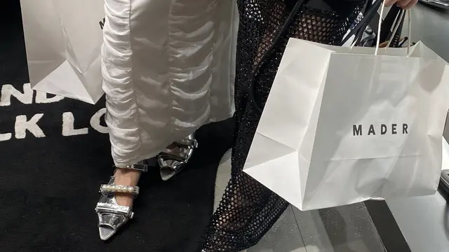 Offline store Brand Lokal MADER Bernuansa Silver Y2K, Credit: Anisha Saktian Putri