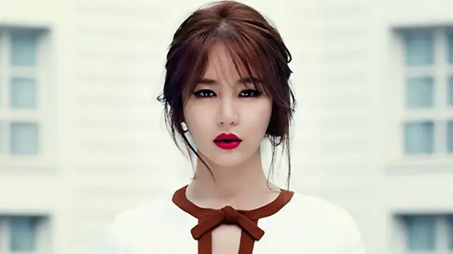 yoon-eun-hye-131008c.jpg