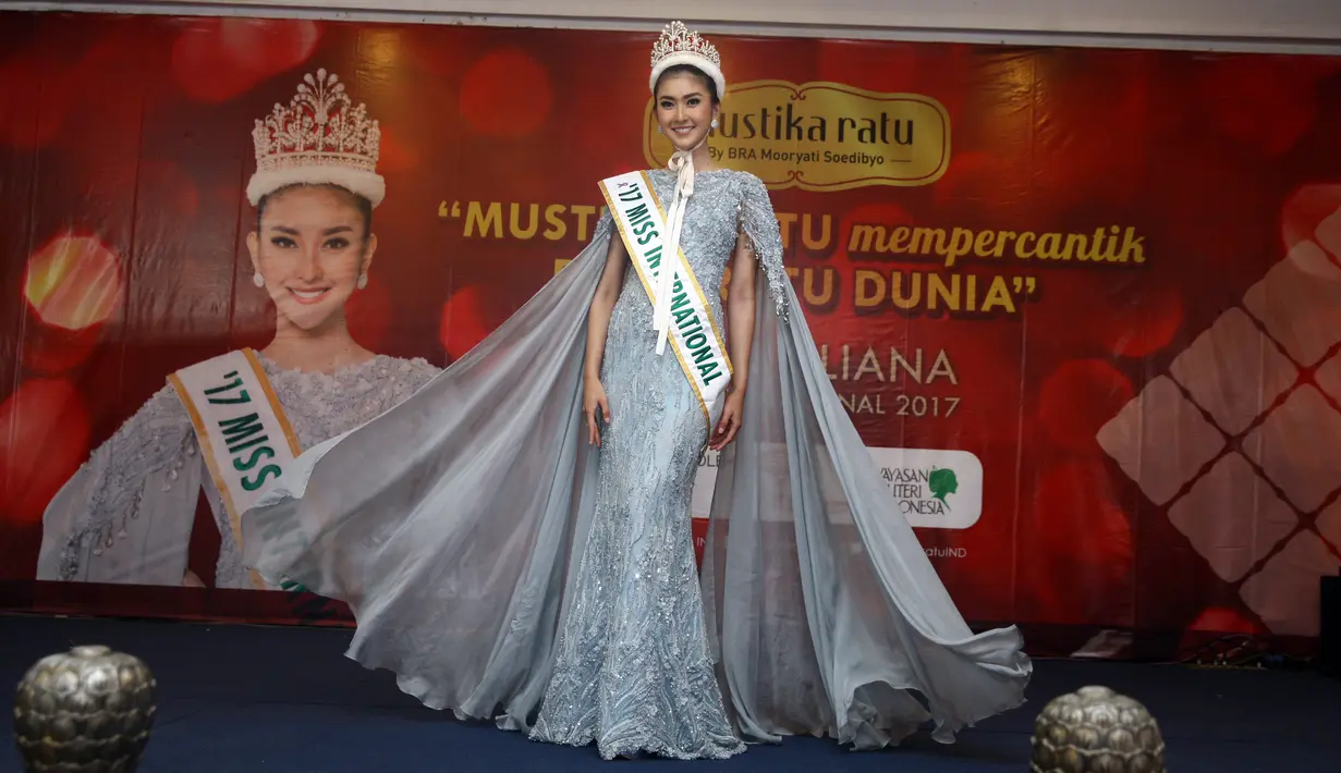 Berbagai persiapan jelang berlangsungnya acara. Termasuk strategi apa yang akan digunakan. Puteri Indonesia Lingkungan 2017 itu juga banyak bertanya pada para senior yang mengikuti ajang tersebut seperti Elfin Pertiwi Rappa dan Felicia Whang. (Nurwahyunan