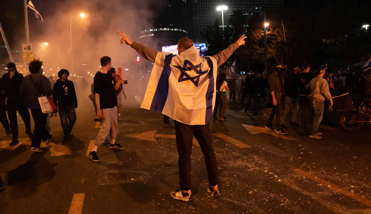 Netanyahu telah menunda rencana reformasi peradilan yang kontroversial setelah terjadi gelombang protes massa di mana-mana. (AP Photo/Oded Balilty)