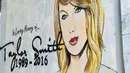 Netizen pun beramai-ramai membuat tagar dan meme bertuliskan RIP Taylor Swift yang meramaikan media sosial dan suatu jalan di australia. (Dailymail/Bintang.com)