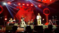 Saksofonis jazz berbakat, Tom van der Zaal, membawa kehadiran energi musik lintas genre ke Indonesia melalui serangkaian penampilan yang memukau. (Dok: Istimewa)