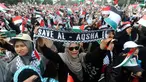 Massa dari Koalisi Indonesia Bela Baitul Maqdis (KIBBM) melakukan Aksi Bela Palestina di Masjid Al Azhar, Jakarta Selatan, Minggu (15/10/2023). Aksi yang diikuti oleh ribuan warga ini juga memberikan dukungan dana kepada warga Palestina. (merdeka.com/Arie Basuki)