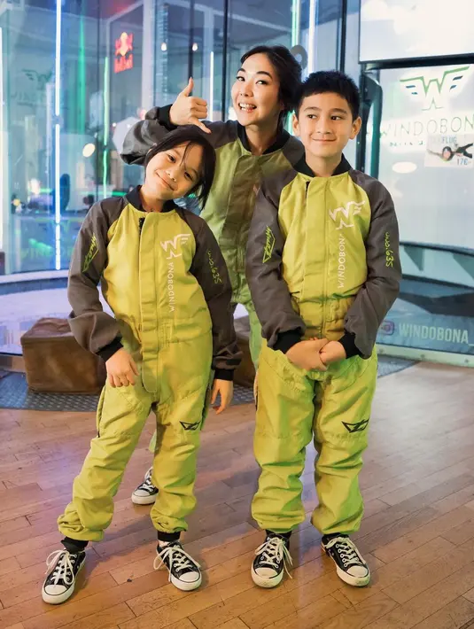 Meski sudah lama saling mengenal, potret kedekatan Gempi dan Rafathar sering jadi sorotan. Tak jarang netizen bercanda mendoakan putra Gading dan Raffi Ahmad ini kelak berjodoh. Liputan6.com/IG/@/inigempiii)