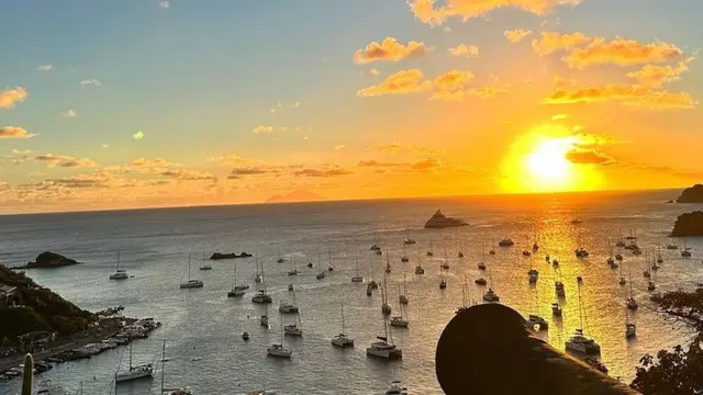 Pemandangan senja di Saint Barthelemy