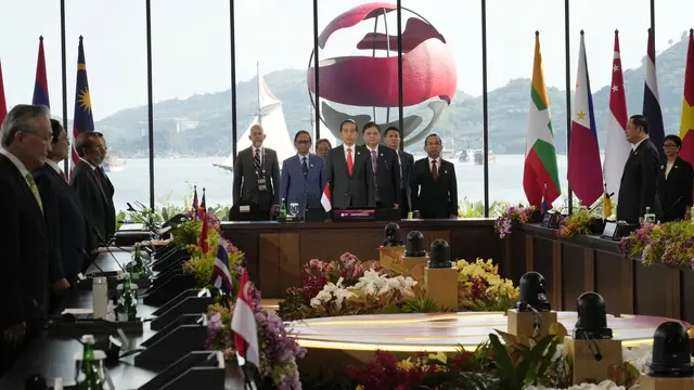 Jokowi Resmi Buka KTT ke-42 ASEAN 2023 di Labuan Bajo