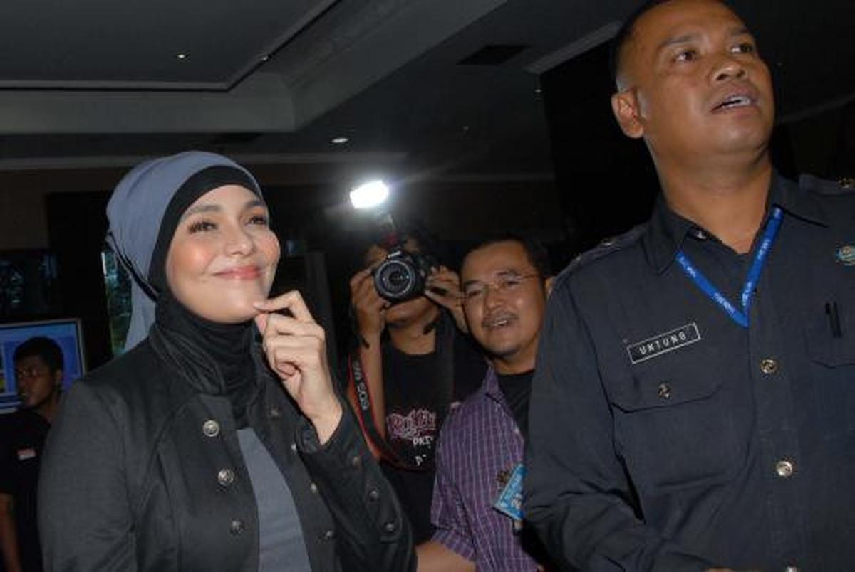 Lula Kamal jenguk Raffi di BNN