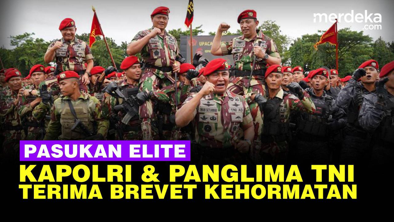 VIDEO: Gagah! Kapolri Bersama Panglima TNI Terima Brevet Kehormatan Kopassus