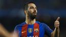 Pemain FC Barcelona, Arda Turan telah mencetak 3 gol selama ajang Copa Del Rey dan menempati urutan ke-5 bersama para pemain lainya yang bersaing menjadi top skor.  (EPA/Alejandro Garcia)