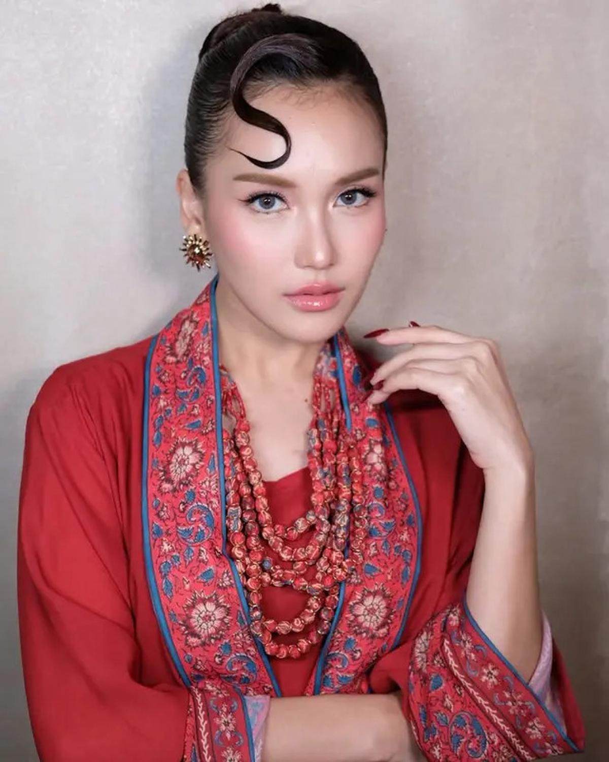 9 Model Anting ala Ayu Ting Ting yang Bikin Penampilan Spektakuler