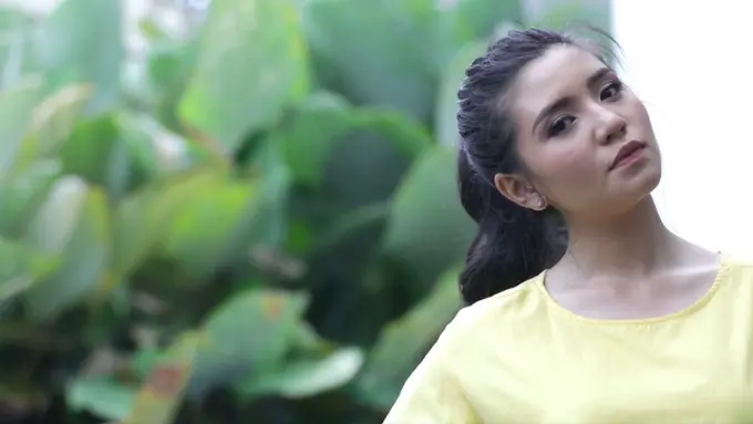 [BIntang] Warna kuning