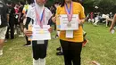 Anak pertama penyanyi dan anggota DPR pernikahannya dengan Raul Lemos itu berhasil meraih juara 1 kompetisi antar sekolah. Tampak, adik kandung penyanyi Yuni Shara itu menyaksikan anaknya ikut kompetisi. [Instagram/raullemos06]