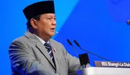 Kehadiran Menteri Pertahanan sekaligus Presiden Republik Indonesia terpilih, Prabowo Subianto menunjukkan komitmen Indonesia terhadap kerja sama internasional di bidang keamanan. (AP Photo/Vincent Thian)
