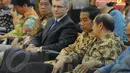  Jokowi berbincang dengan Ketua BPK Hadi Poernomo di kantor BPK, Jakarta, Rabu (16/4/2014) (Liputan6.com/Herman Zakharia).