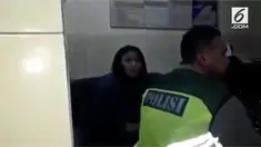 Diduga mabuk, seorang wanita menabrak driver Ojol hingga kakinya putus.