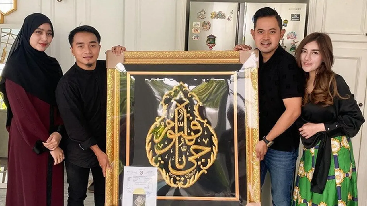 7 Potret Villa Mewah Crazy Rich Malang, Ada Kiswah Kabah dari Taqy Malik