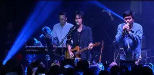 Sheila On 7 adalah salah satu band yang tetap eksis di belantika musik Indonesia. Tetapi, dibalik keeksisan tersebut, Sheila On 7 pernah bongkar pasang personil.