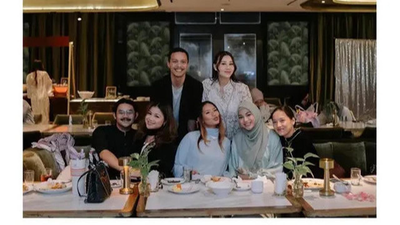 6 Potret Kemeriahan Ulang Tahun Aaliyah Massaid ke-23, Ada Mahalini dan Syifa Hadju Bikin Acara Makin Seru