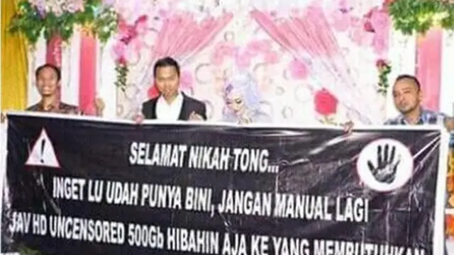 6 Tulisan Selamat Menikah Ini Nyeleneh Banget, Bikin Ngakak