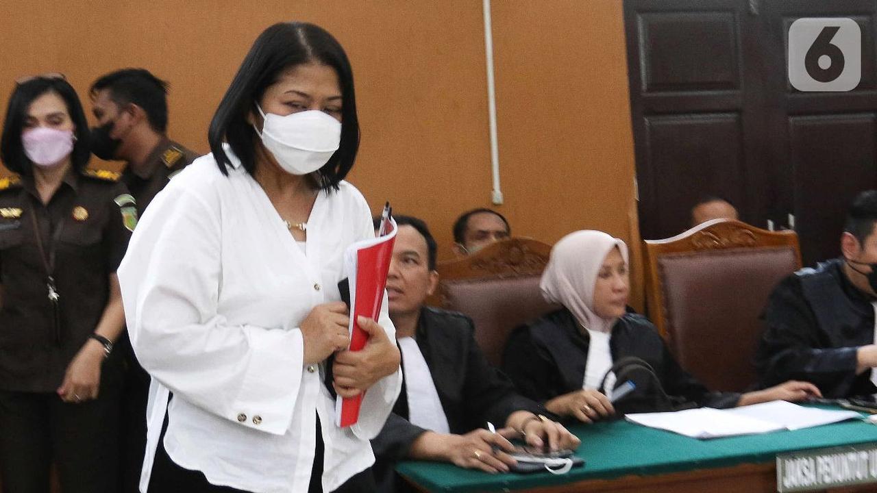 Komarudin menambahkan kerugian yang dialami oleh kliennya setelah dihitung mencapai Rp7,5 miliar dan itu merupakan kerugian materiil.<br>