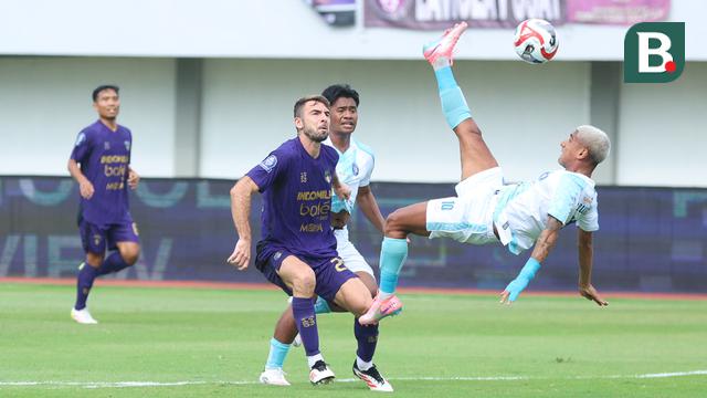 Foto: Persita Tangerang Raih Kemenangan Comeback atas PSBS Biak di BRI Super League 2025/2026