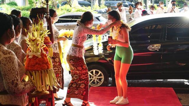 Jetstar Terbang Perdana ke Bali di Masa Pandemi Covid-19, Bawa 300 Penumpang dari Australia