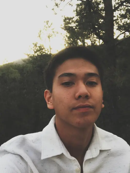 (Instagram/iqbaal.e)