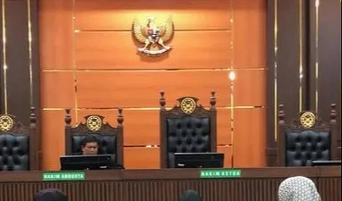 "Ya, PK diajukan yang bersangkutan," ungkap Humas Pengadilan Negeri (PN) Palembang Eddy Pahlawy, Selasa (17/10).<br>