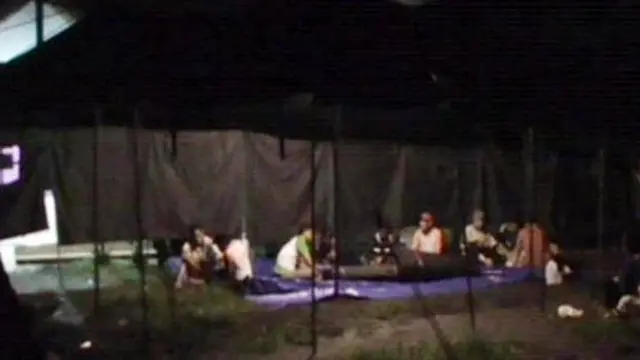 [VIDEO] Warga Probolinggo Bersihkan Sisa Banjir Terbesar