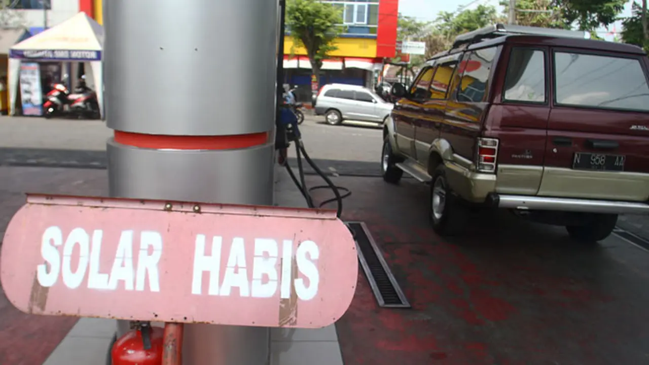 Pertamina-BBM-lip-malam-140825