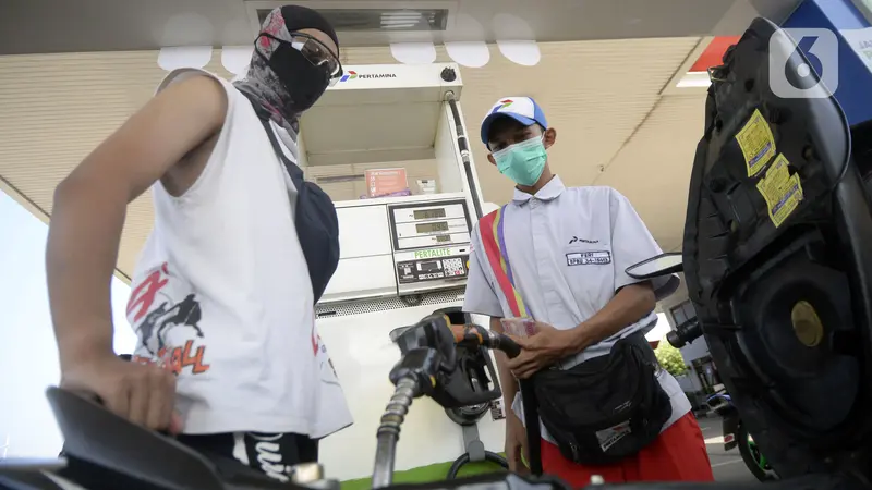 FOTO: Harga Pertalite Turun Setara Premium Jadi Rp 6.450 per Liter