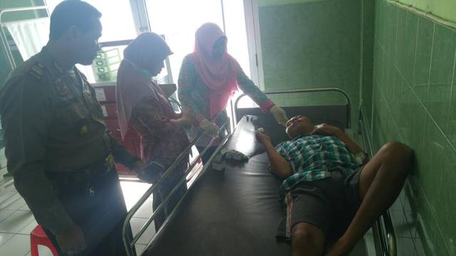 Penumpang Sakti Jatuh Dari Kereta Hanya Luka Tangan Dan