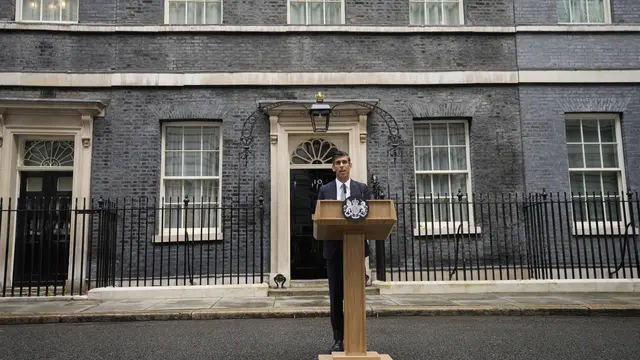 Gantikan Liz Truss, Rishi Sunak Resmi Jabat PM Inggris Termuda