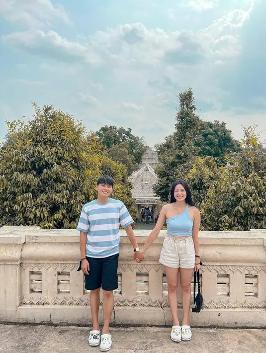 Selama di Indonesia, Jang Hansol mengajak Jeanette keliling ke berbagai kota di Indonesia, mulai dari Jakarta, Bali, Malang hingga Yogyakarta. (FOTO: instagram.com/hansoljang110)