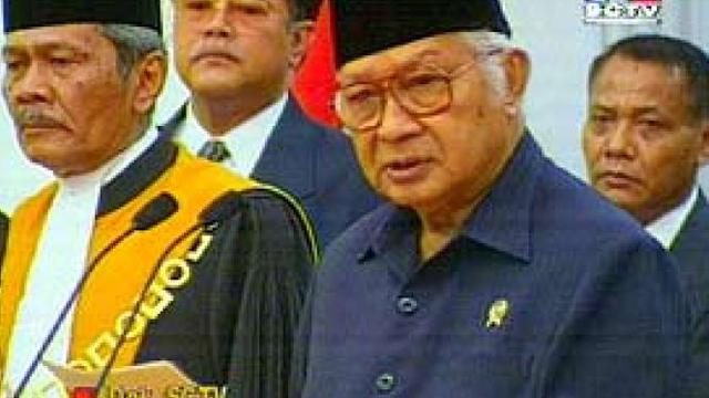 Kisah Yusril Di Cendana Tulis Pidato Pengunduran Diri Soeharto News Liputan6 Com