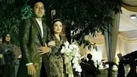 Pernikahan viral anak crazy rich gresik berkonsep pesta rakyat. (dok. tangkapan layar TikTok @celtic_indonesia/https://www.tiktok.com/@celtic_indonesia/video/7397399763689262342)