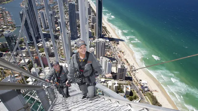 Skypoint Climb