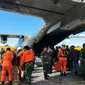 Tim SAR gabungan dari Jayapura yang diberangkatkan ke Oksibil lakukan penccarian helikopter MI-17. (Liputan6.com/Katharina Janur/SAR Jayapura)