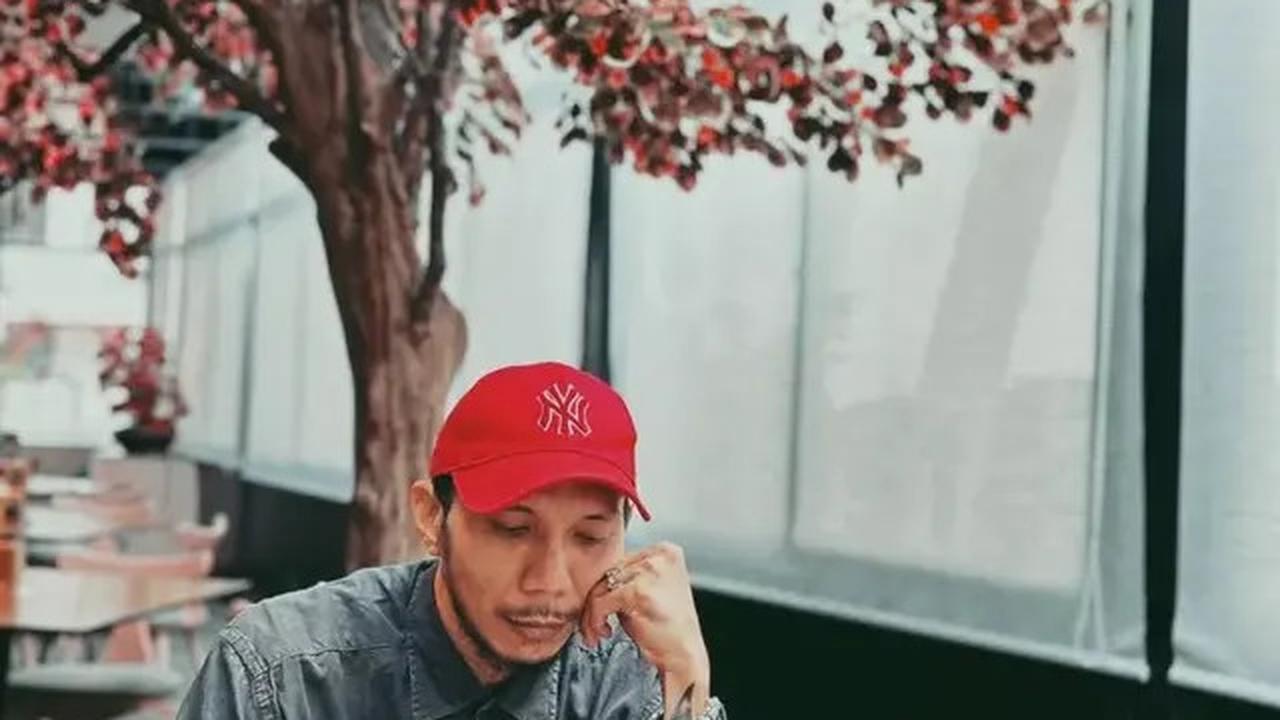Kabar dan Potret Terbaru Norman Kamaru, Mantan Polisi Viral Joget 'Chaiyya Chaiyya'