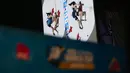 Atlet panjat tebing Polandia berkompetisi melawan atlet panjat tebing Korea Selatan pada nomor speed putri 16 besar Kejuaraan Dunia Panjat Tebing IFSC 2023 seri Jakarta melawan atlet panjat tebing China, Xinshang Wang di Lot 6, Kompleks Stadion Utama Gelora Bung Karno, Jakarta, Indonesia, Minggu (07/05/2023). (Bola.com/Bagaskara Lazuardi)